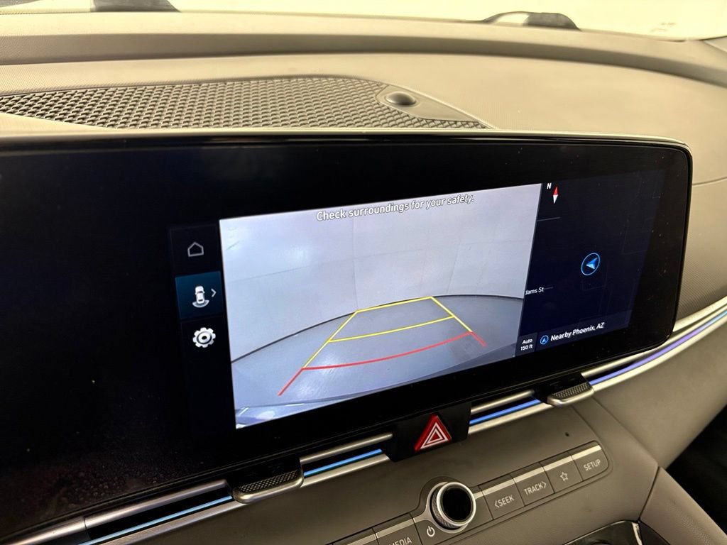 Used 2024 Hyundai Elantra SEL FWD image 27