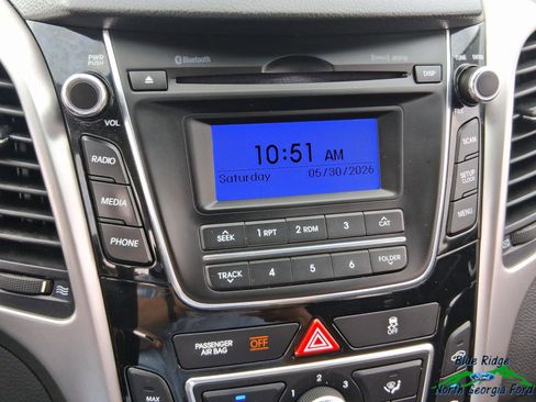 Used 2016 Hyundai Elantra GT FWD image 20