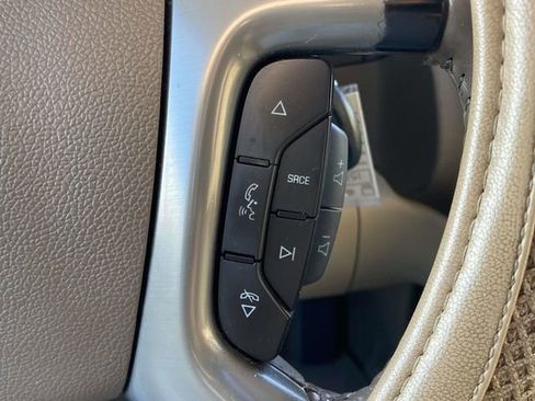 Used 2014 Chevrolet Suburban LTZ image 23