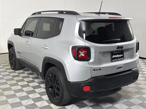 Used 2018 Jeep Renegade Altitude image 5