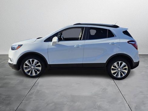 Used 2020 Buick Encore Preferred w/ Safety Package image 3