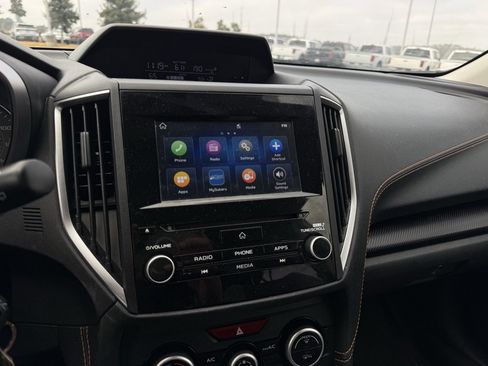 Used 2023 Subaru Crosstrek 2.0i Premium image 13