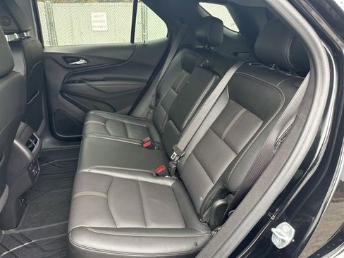 Used 2023 Chevrolet Equinox Premier image 23