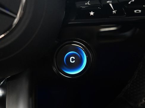 Used 2025 Mercedes-Benz SL 63 AMG S e Performance 4MATIC image 24