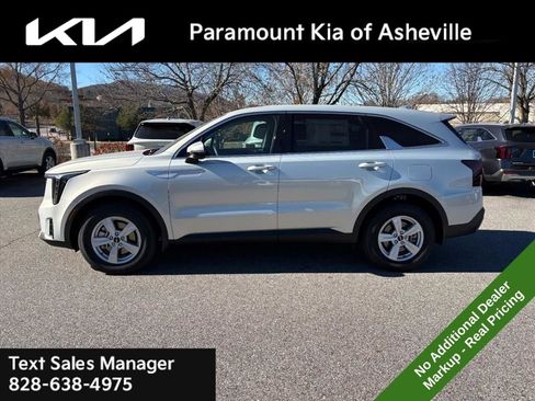 New 2026 Kia Sorento LX image 3