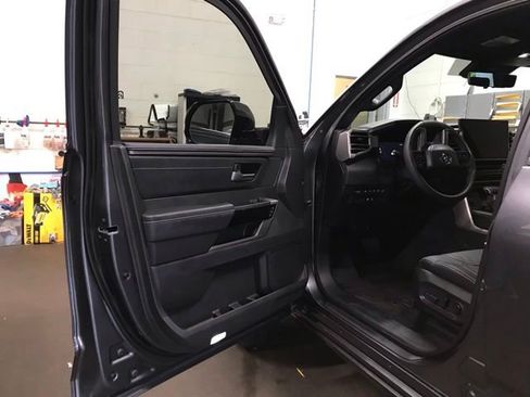 Certified 2026 Toyota Tundra Limited AWD/4WD image 9