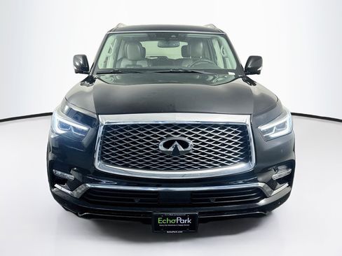 Used 2018 INFINITI QX80 2WD w/ Driver Assistance Package image 2