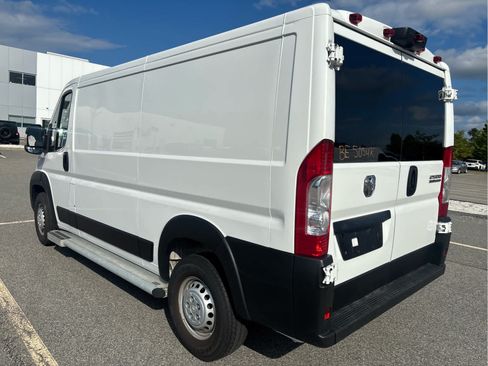 Used 2025 RAM ProMaster 2500 w/ U-Haul Equipment Group FWD image 4