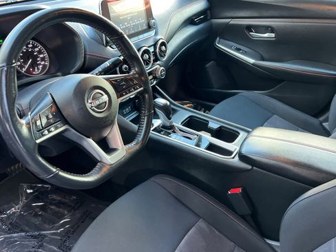 Certified 2024 Nissan Sentra SR FWD image 12