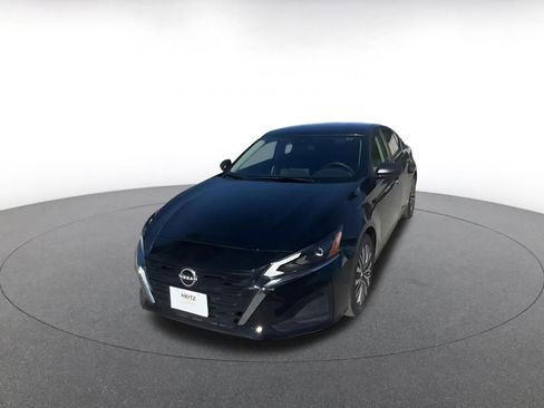 Used 2025 Nissan Altima 2.5 SV image 7