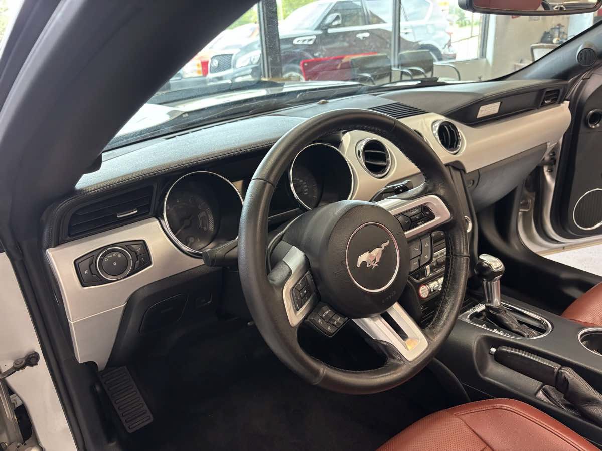 Used 2015 Ford Mustang GT Premium RWD image 21