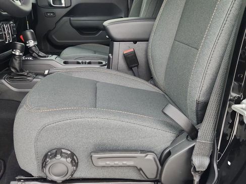 New 2025 Jeep Wrangler Sport S image 20