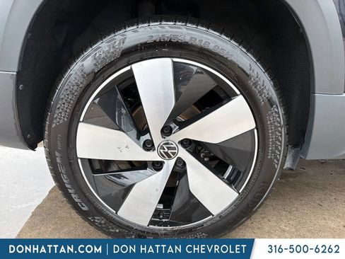 Used 2025 Volkswagen Taos S AWD/4WD image 10