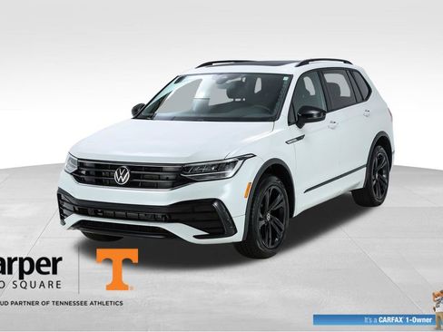 Used 2023 Volkswagen Tiguan SE R-Line AWD/4WD image 1