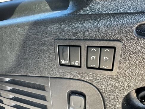 Used 2019 GMC Yukon XL Denali RWD image 20