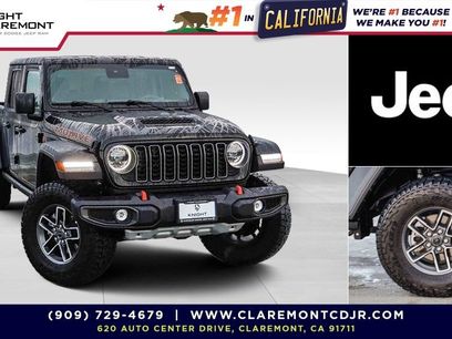 Used 2025 Jeep Gladiator Mojave