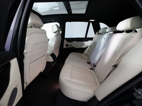 Used 2018 BMW X5 xDrive50i w/ M Sport Package image 14