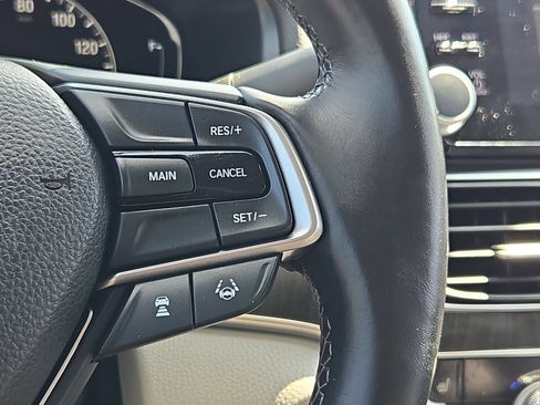 Used 2018 Honda Accord EX-L image 19
