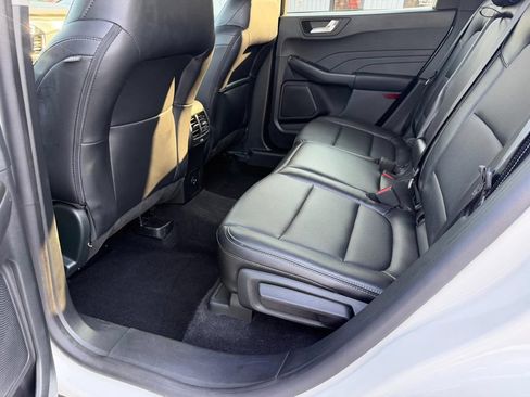 Used 2022 Ford Escape Titanium AWD/4WD image 19