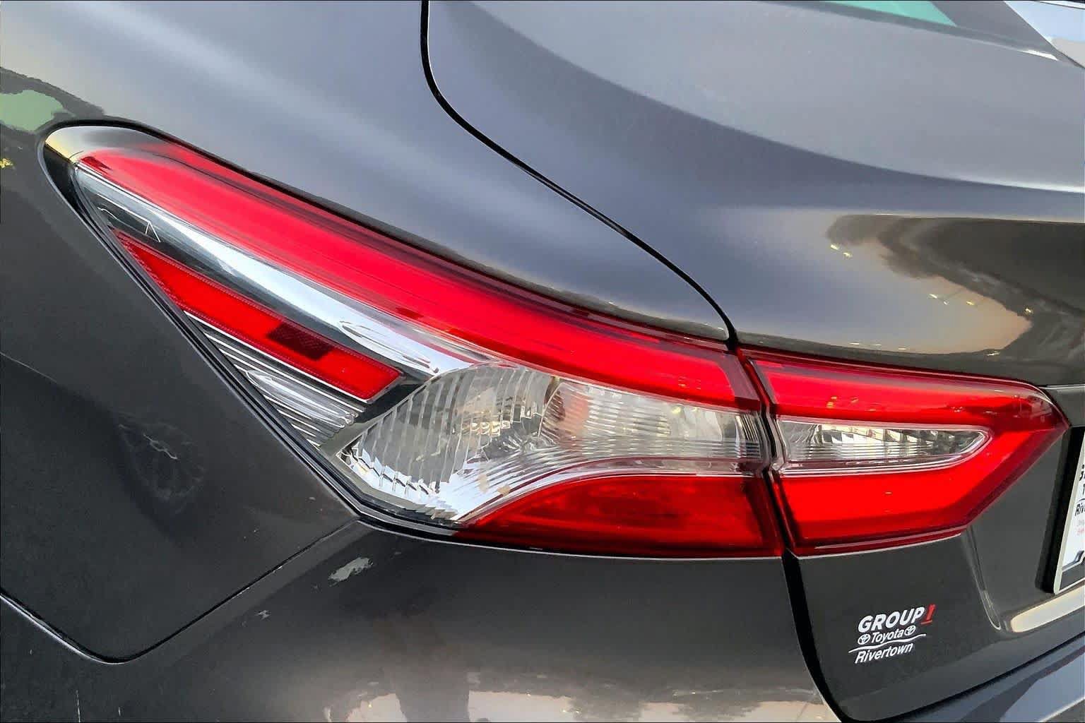 Used 2020 Toyota Camry LE FWD image 25