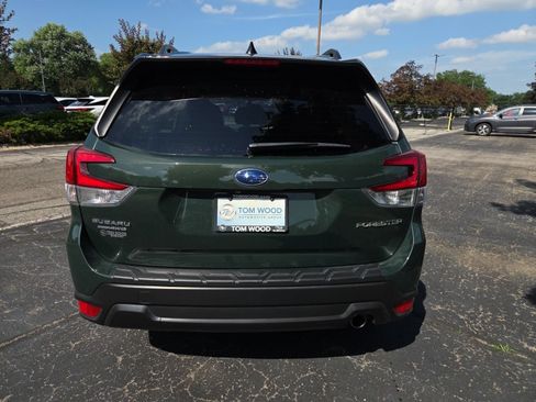 Certified 2024 Subaru Forester Limited w/ Pop Package 2 AWD/4WD image 9