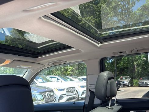 Used 2015 Mercedes-Benz GLK 350 4MATIC image 29