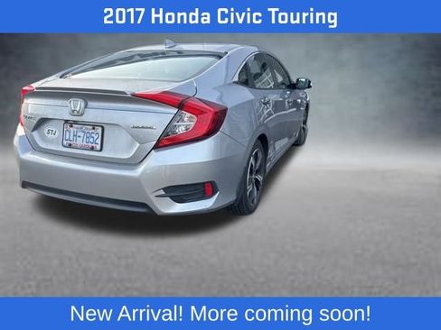 Used 2017 Honda Civic Touring image 2