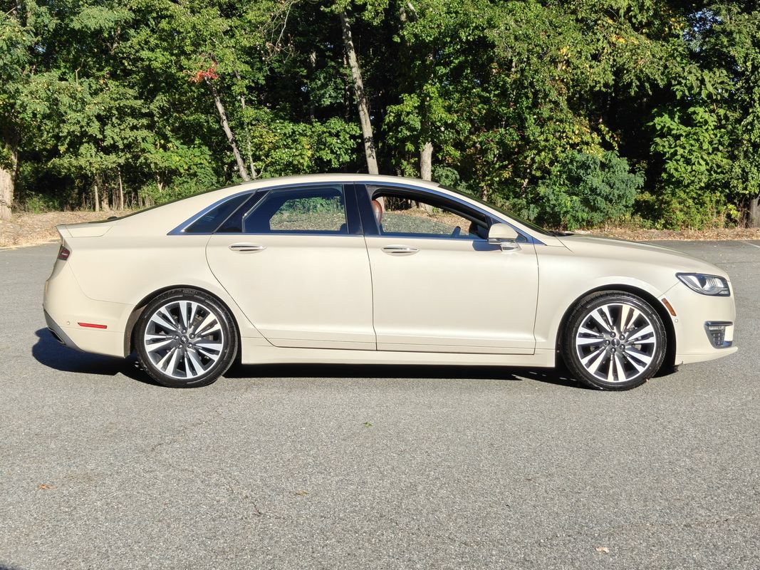 Used 2018 Lincoln MKZ Reserve w/ Technology Package FWD image 8