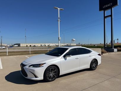 Used 2024 Lexus ES 350 w/ Premium Package