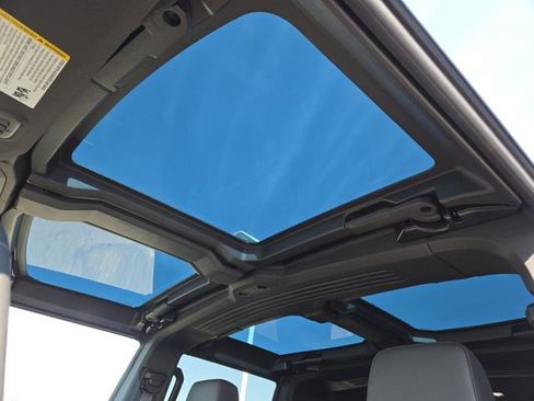 Used 2025 GMC Hummer EV 3X w/ Extreme Off-Road Package image 3