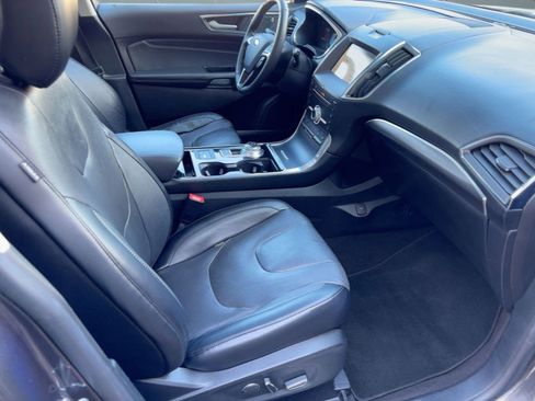 Used 2019 Ford Edge Titanium w/ Equipment Group 301A image 31