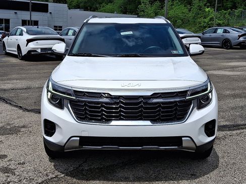Used 2024 Kia Seltos EX AWD/4WD image 2