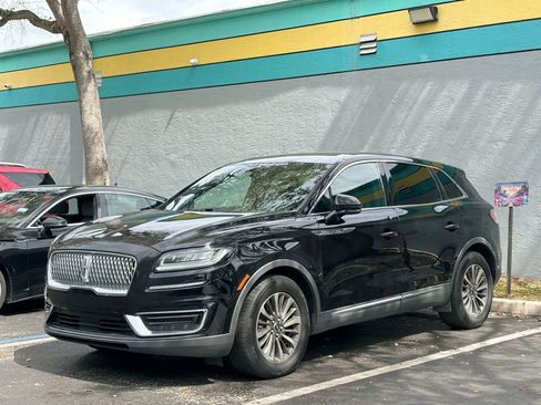 Used 2019 Lincoln Nautilus Select image 5