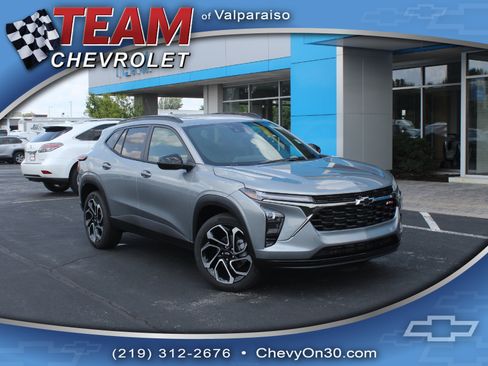 New 2026 Chevrolet Trax RS w/ Sunroof Package FWD image 1