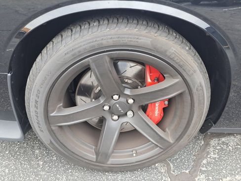 Used 2017 Dodge Challenger SRT Hellcat image 26