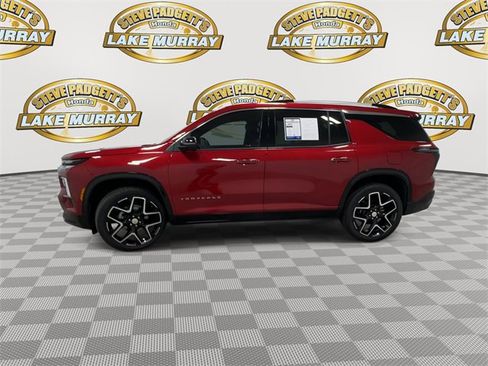 Used 2025 Chevrolet Traverse High Country image 8