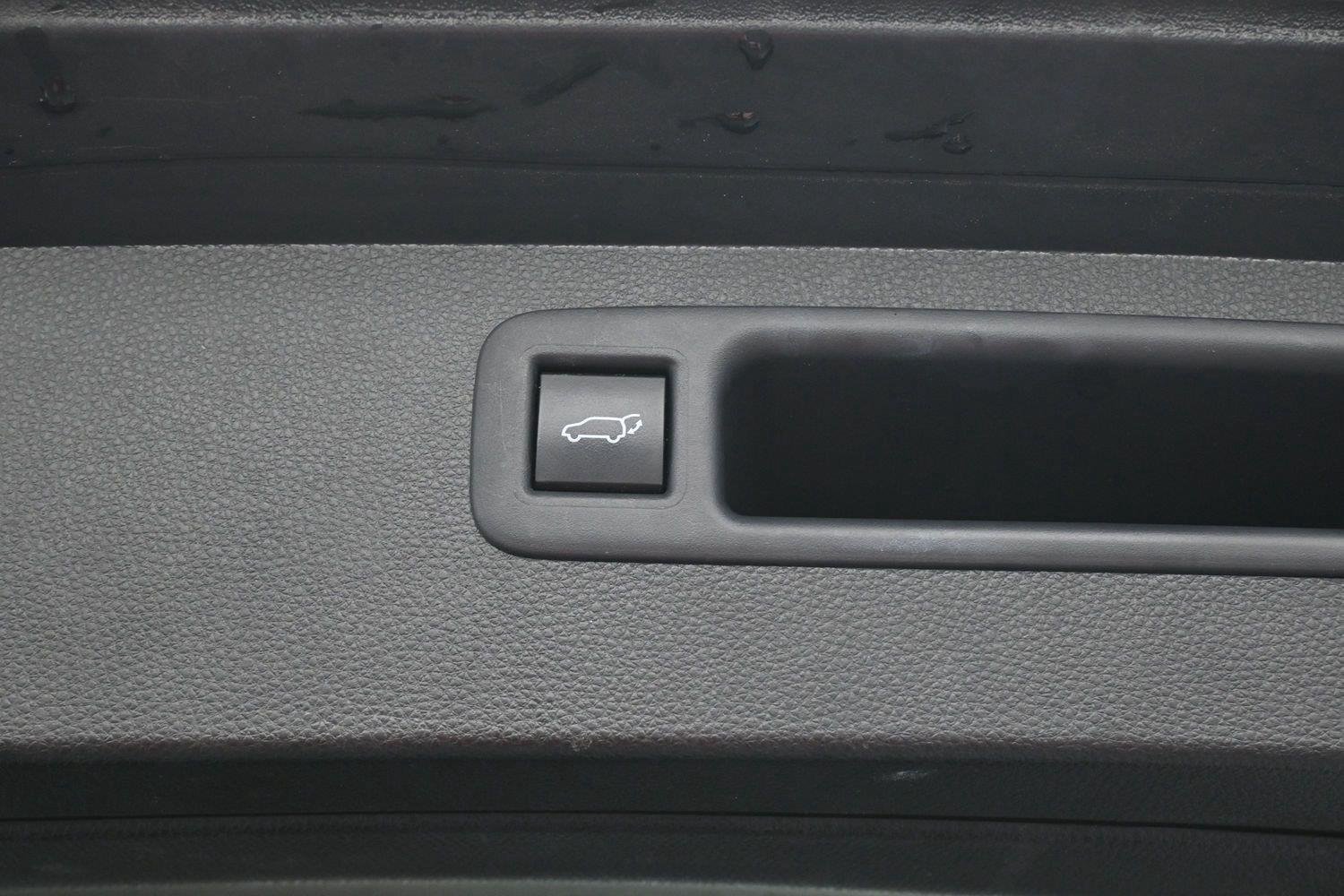 Used 2022 Toyota Highlander XLE FWD image 10