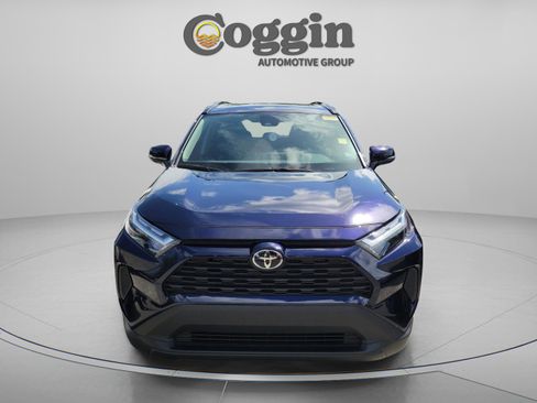 Used 2025 Toyota RAV4 XLE w/ Convenience Package FWD image 8