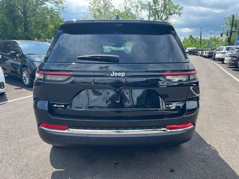 Used 2025 Jeep Grand Cherokee Limited w/ Luxury Tech Group II AWD/4WD image 34