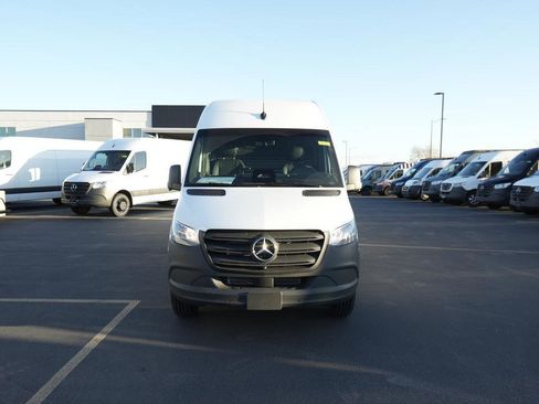 New 2026 Mercedes-Benz Sprinter 2500 image 2