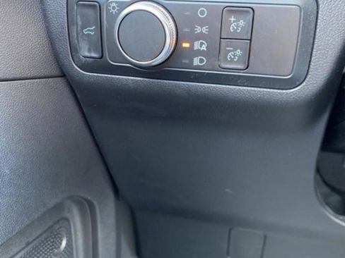 Used 2022 Ford Escape SE w/ Convenience Package image 16