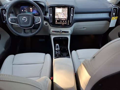 New 2026 Volvo XC40 B4 Plus w/ Climate Package image 8