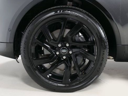 Used 2024 Land Rover Discovery Dynamic SE AWD/4WD image 9
