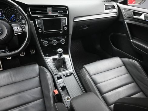 Used 2017 Volkswagen Golf R 4-Door AWD/4WD image 15