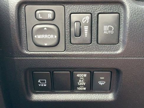Used 2022 Toyota 4Runner SR5 Premium w/ Moonroof Package AWD/4WD image 27