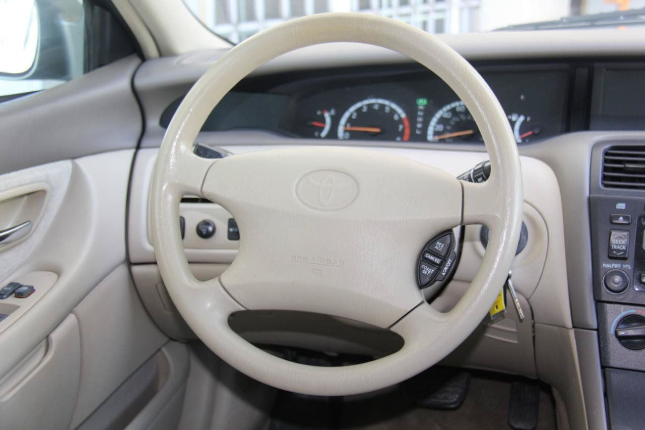 Used 2000 Toyota Avalon XL FWD image 11