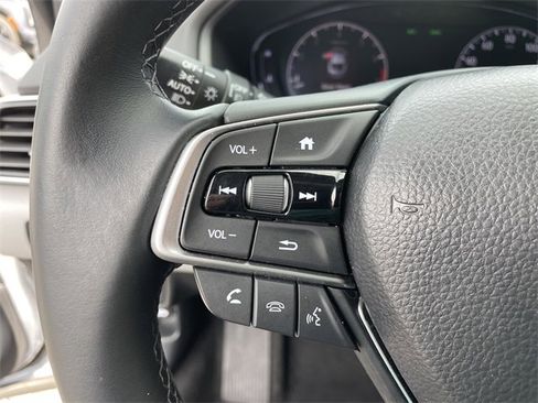 Used 2019 Honda Accord EX-L image 26