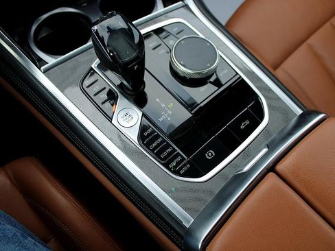 Used 2020 BMW 840i xDrive Convertible w/ Driving Assistance Package image 32