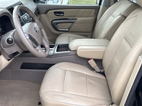 Used 2015 Nissan Armada Platinum image 9