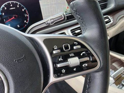 Certified 2022 Mercedes-Benz GLE 350 4MATIC w/ Warmth & Comfort Package image 18